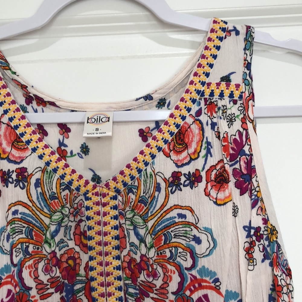 Patterned tank - Picture 2 of 3